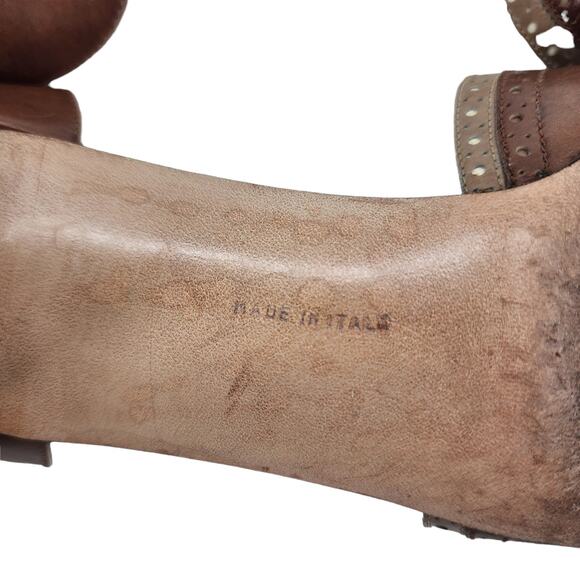 Salvatore Ferragamo Pumps Heels Shoes Slip On Wingtip White Brown Size 7.5 - Picture 4 of 6